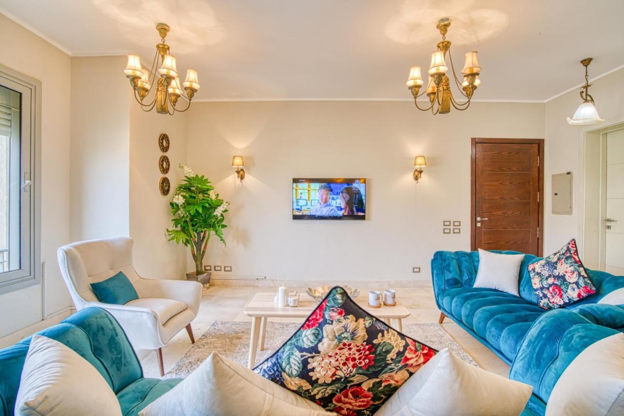 The Suites Near Auc By Elegant Cairo Exterior photo