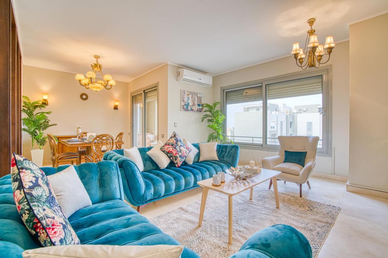The Suites Near Auc By Elegant Cairo Exterior photo